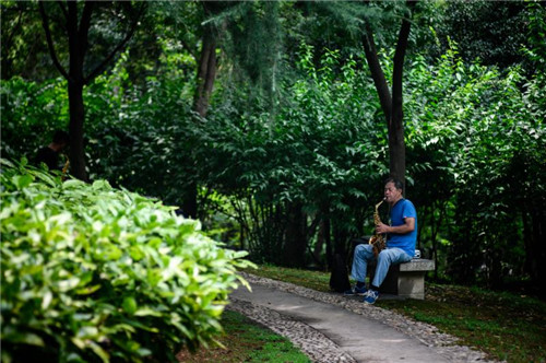 當(dāng)城市公園成為社區(qū)“后花園”